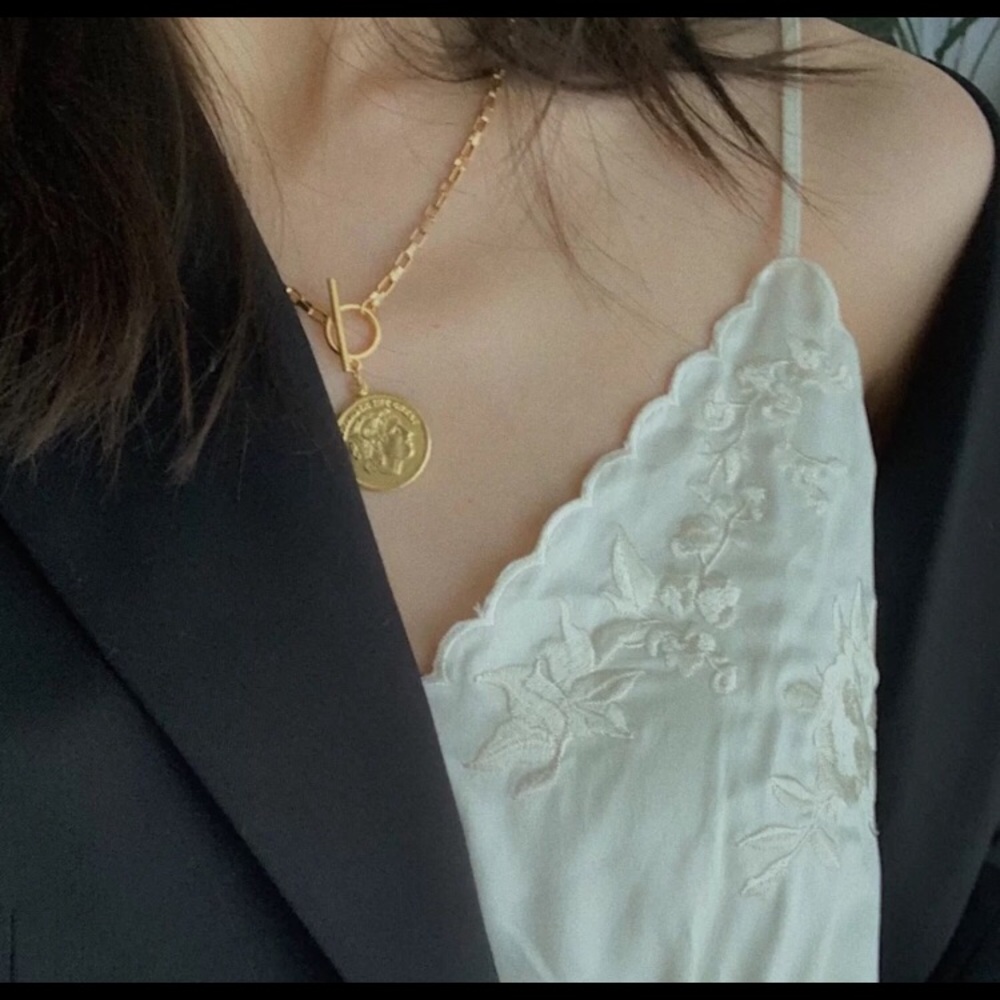 Zara Embroidered Camisole - Picture 1 of 10